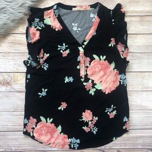 Entro Woman’s Floral Blouse‎ Medium